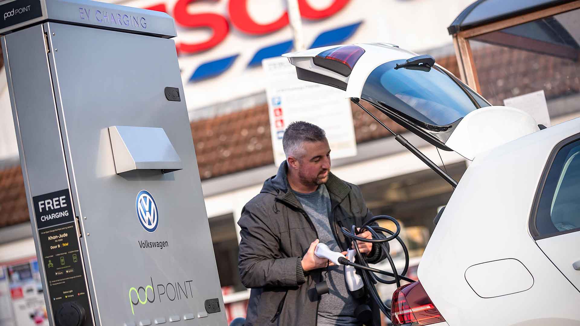 Volkswagen and Tesco chargepoint partnership