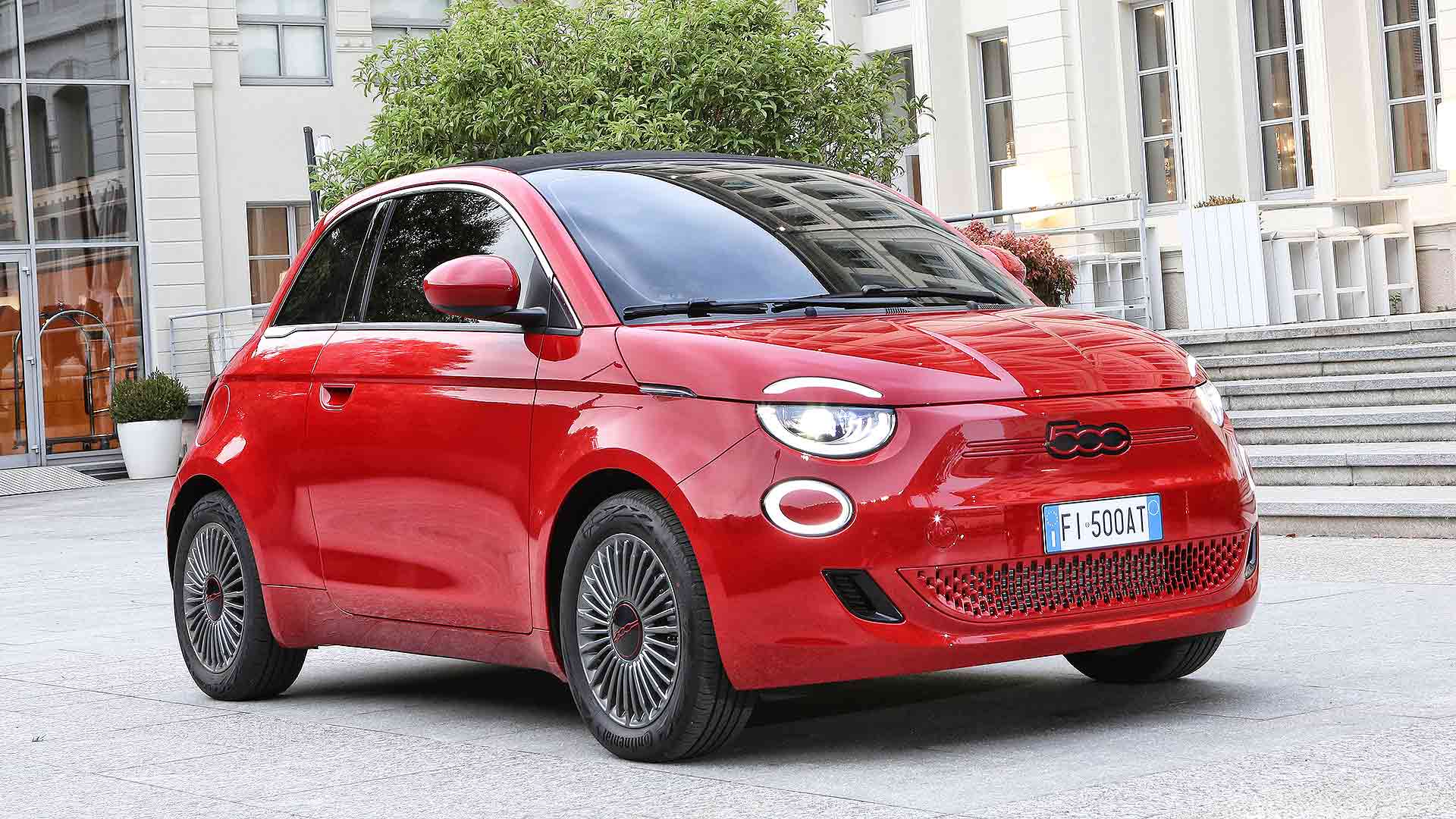Bono reveals electric Fiat RED special edition – Motoring Electric