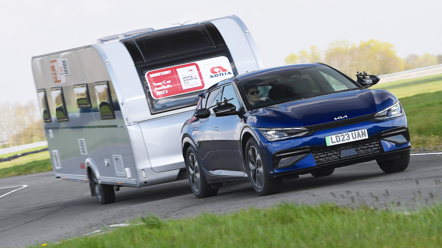 Can you tow a trailer or caravan with an electric car?